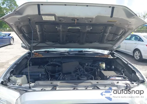 2017 Toyota Tacoma Sr z USA, uszkodzony, nr VIN 5TFRX5GN8HX089580